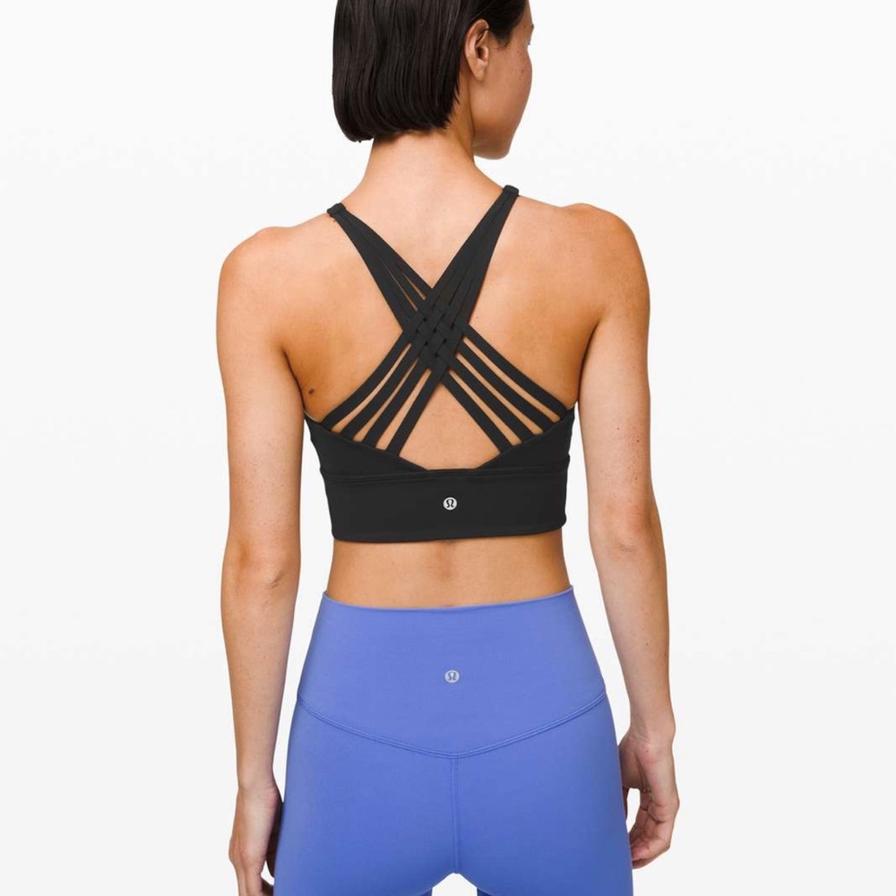 Lululemon Free to be Moved bra